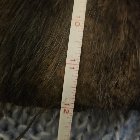 Vintage fur muff with zippered pocket - Picture 7 of 8
